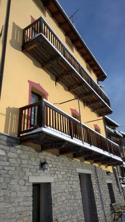 Maison Torrent Bed & Breakfast Doues Exterior photo